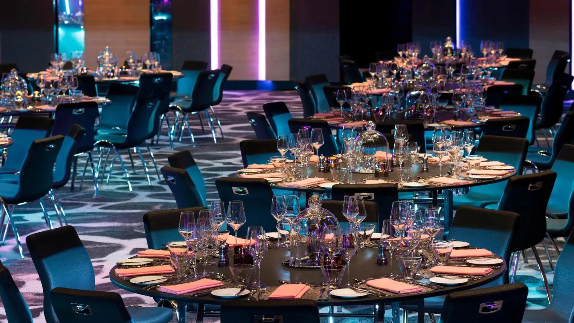 *****  W Brisbane Hotel Australia