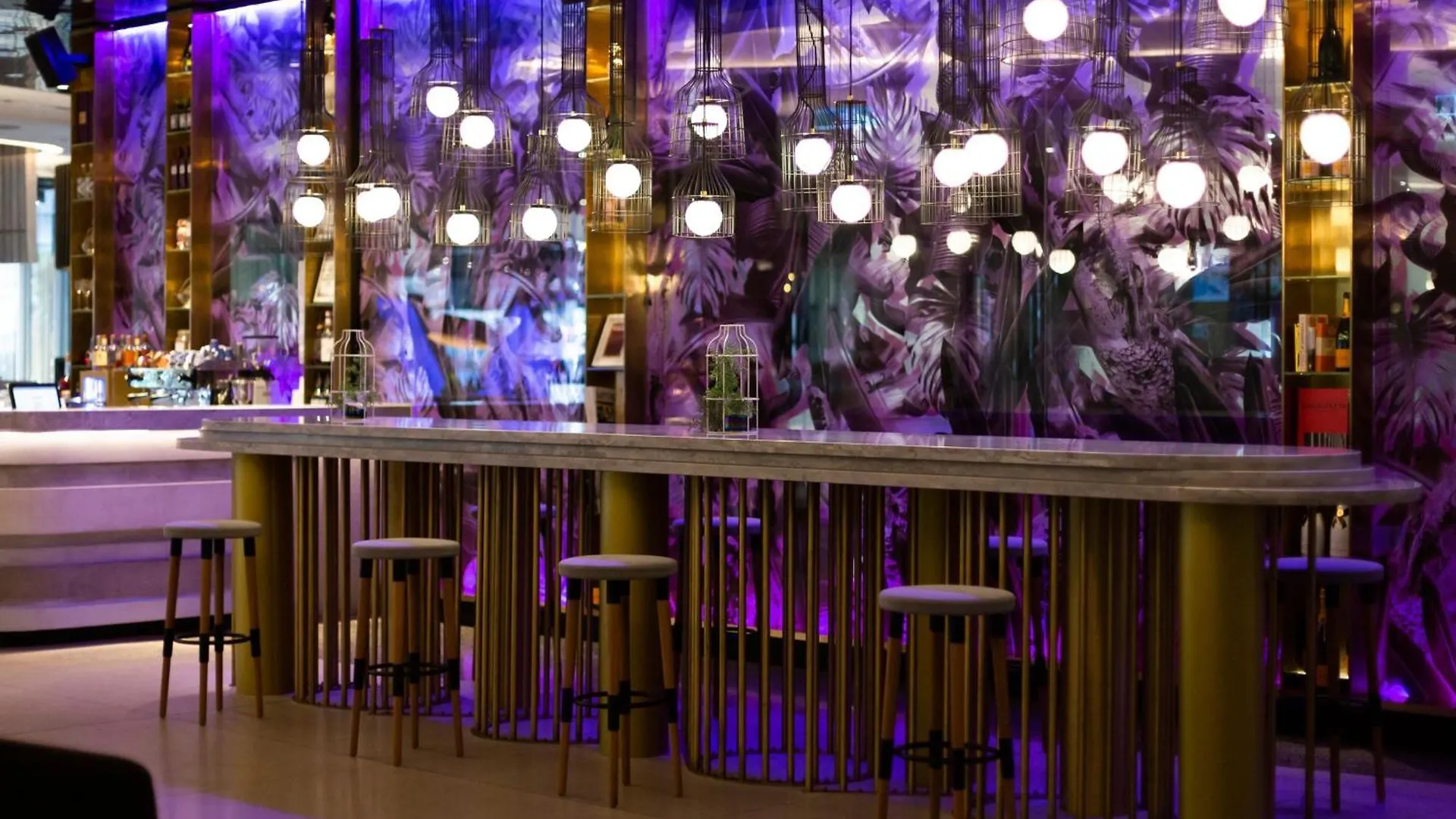 *****  W Brisbane Hotel Australia